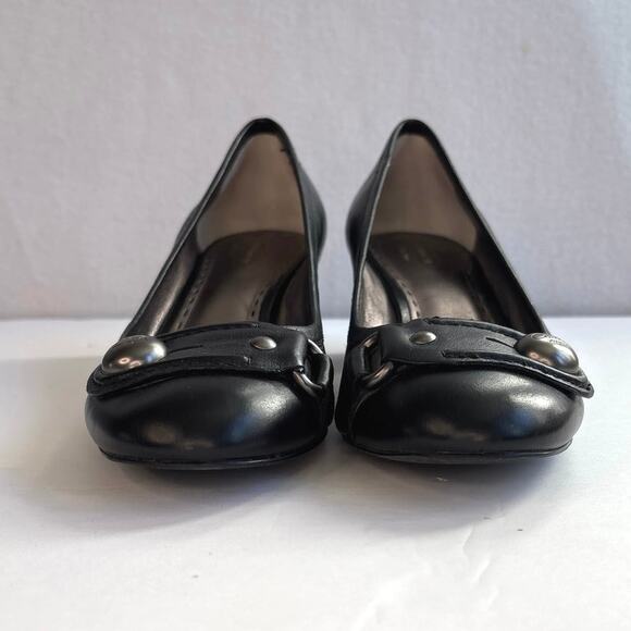 Coach Elizabeth Black Leather Pumps Heels Career Wear Shoes Size 9.5 - Picture 3 of 10